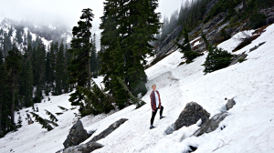 hiking through snow lake trail